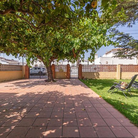 Apart-Rent Casa Con Jardin Pani 0081 Empuriabrava Kültér fotó