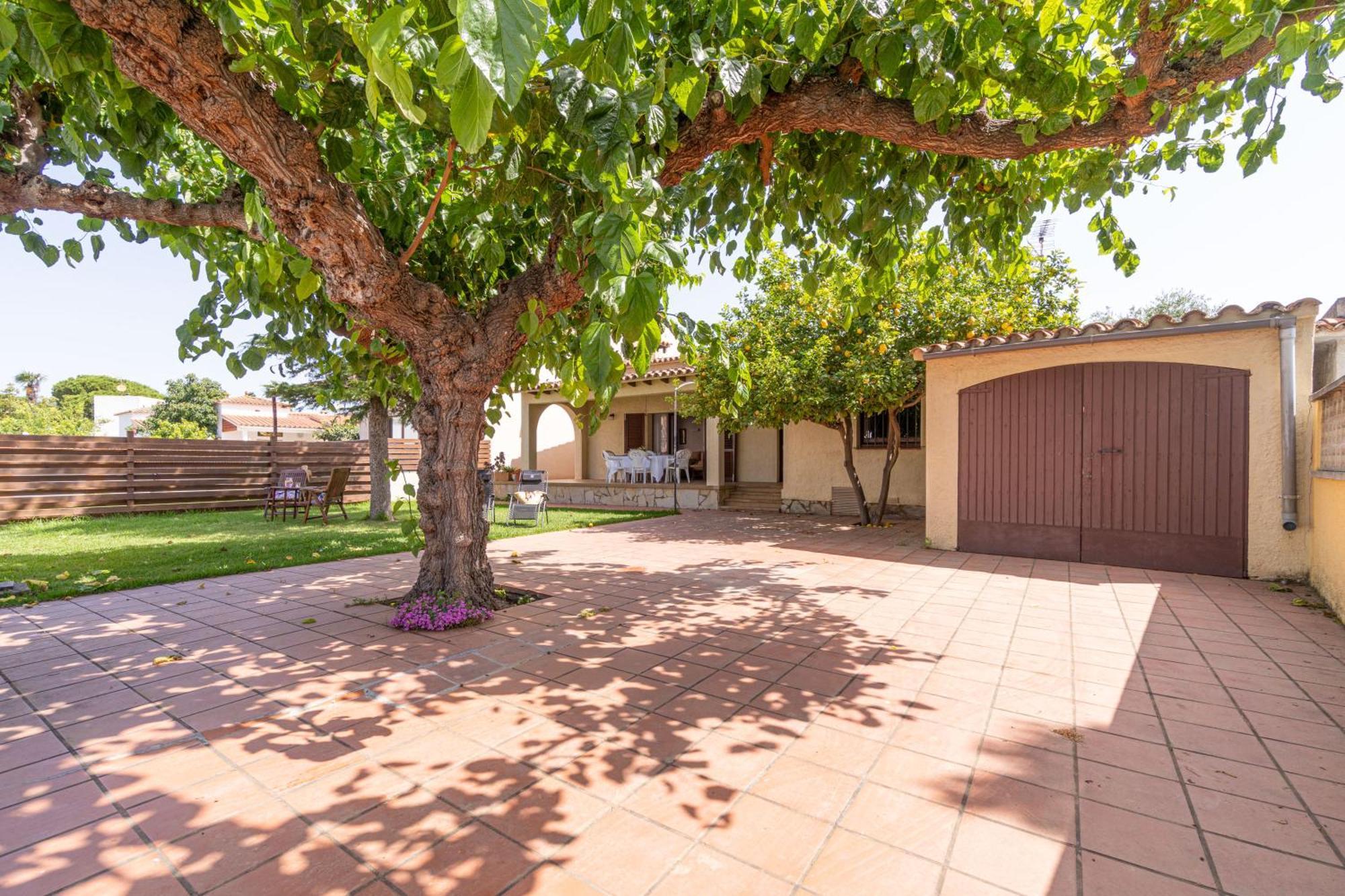 Apart-Rent Casa Con Jardin Pani 0081 Empuriabrava Kültér fotó