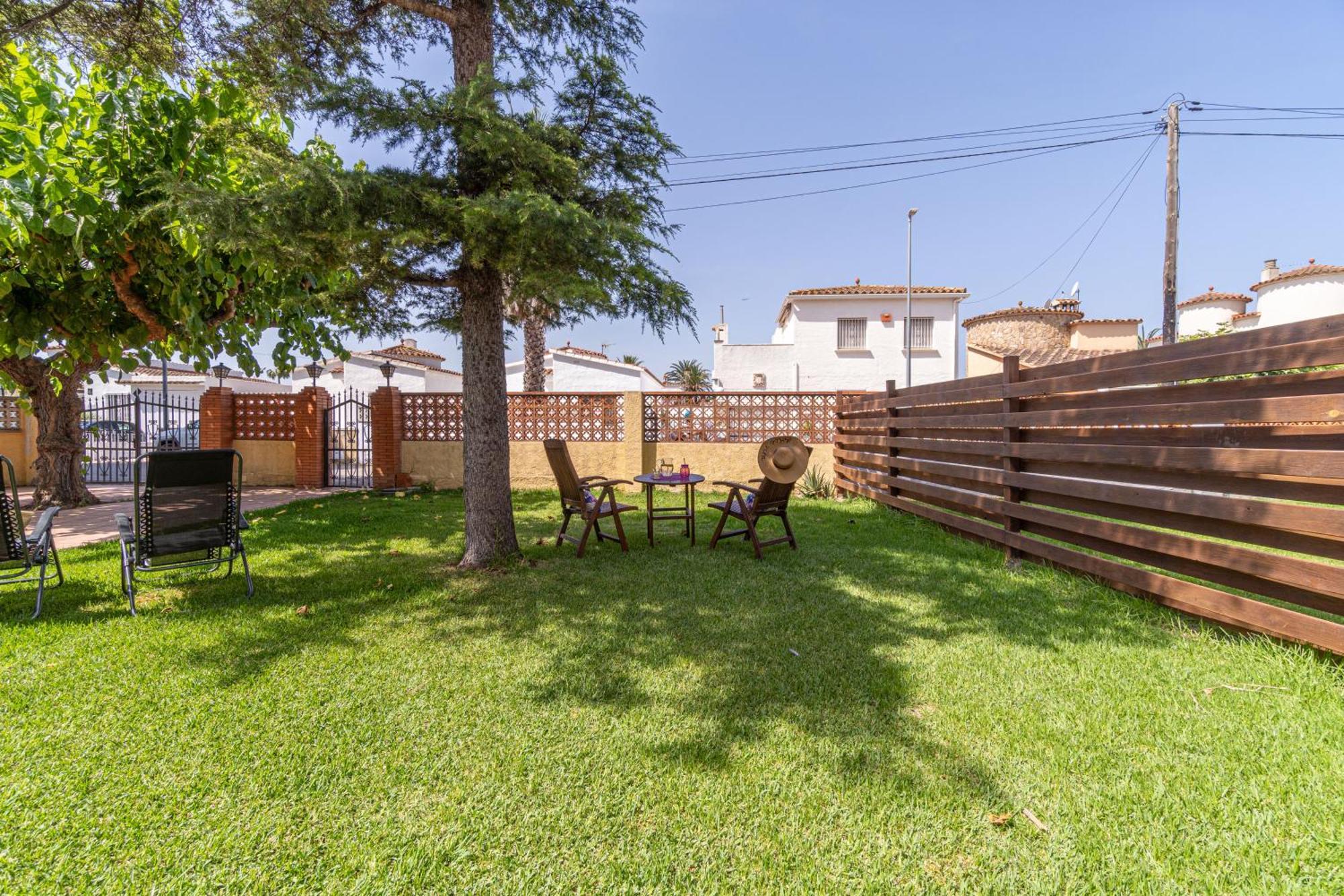 Apart-Rent Casa Con Jardin Pani 0081 Empuriabrava Kültér fotó